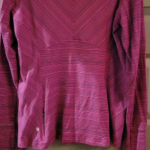 Like New Lululemon Top - Picture 1 of 5